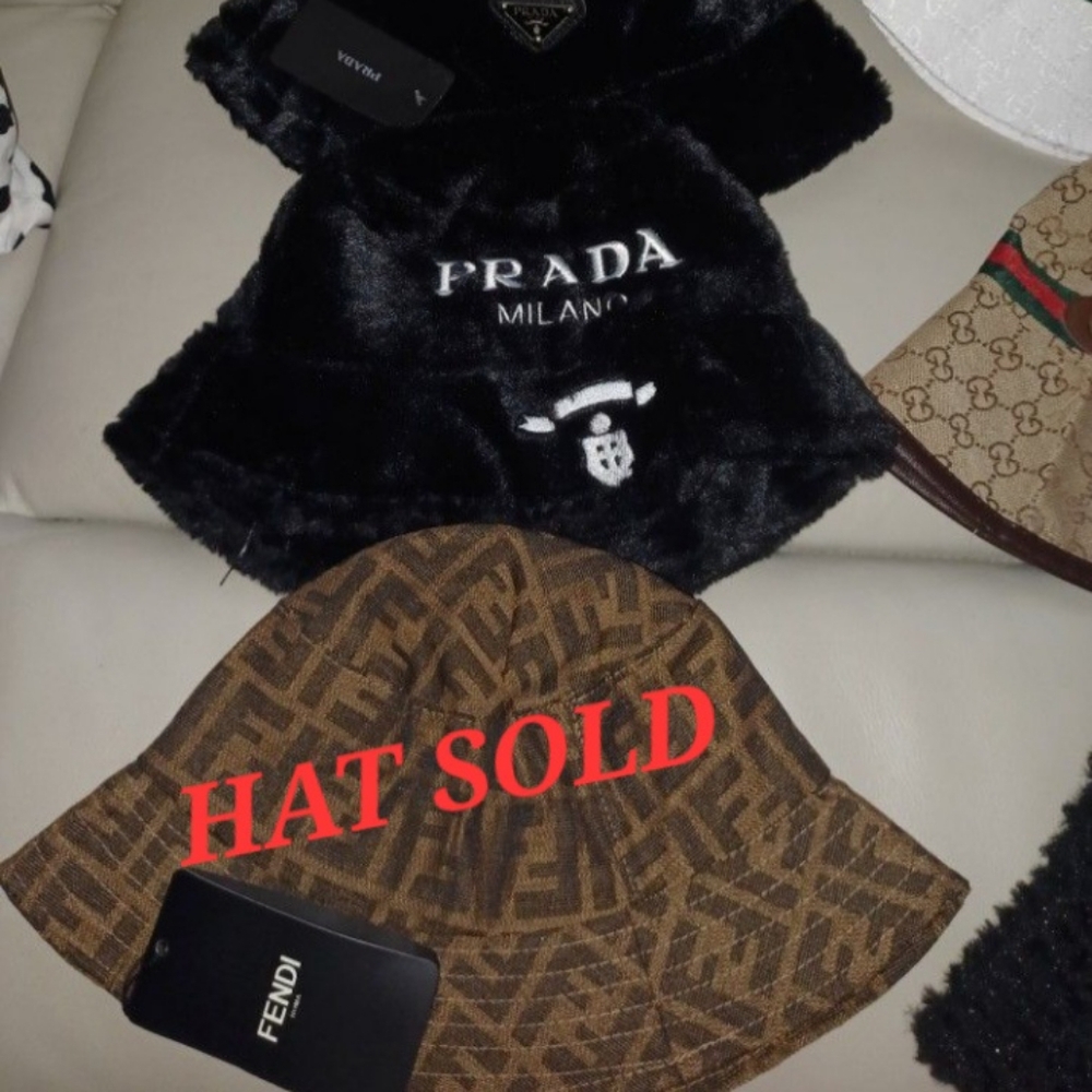🔥🎁 VARIETY OF BUCKET AND BALLCAPS 🌞💖